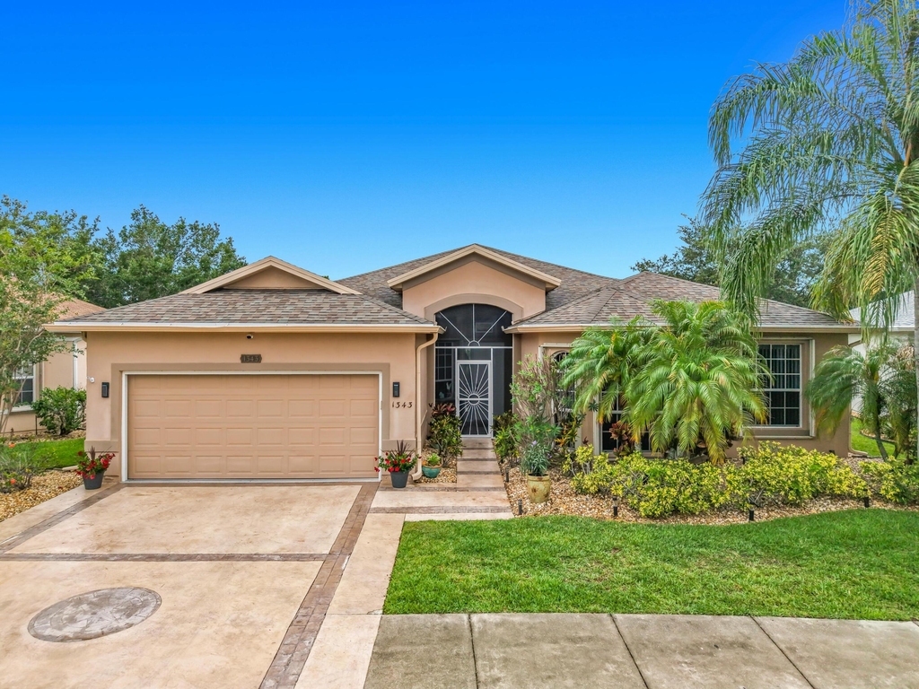 1343 Shoreline Circle - Photo 3