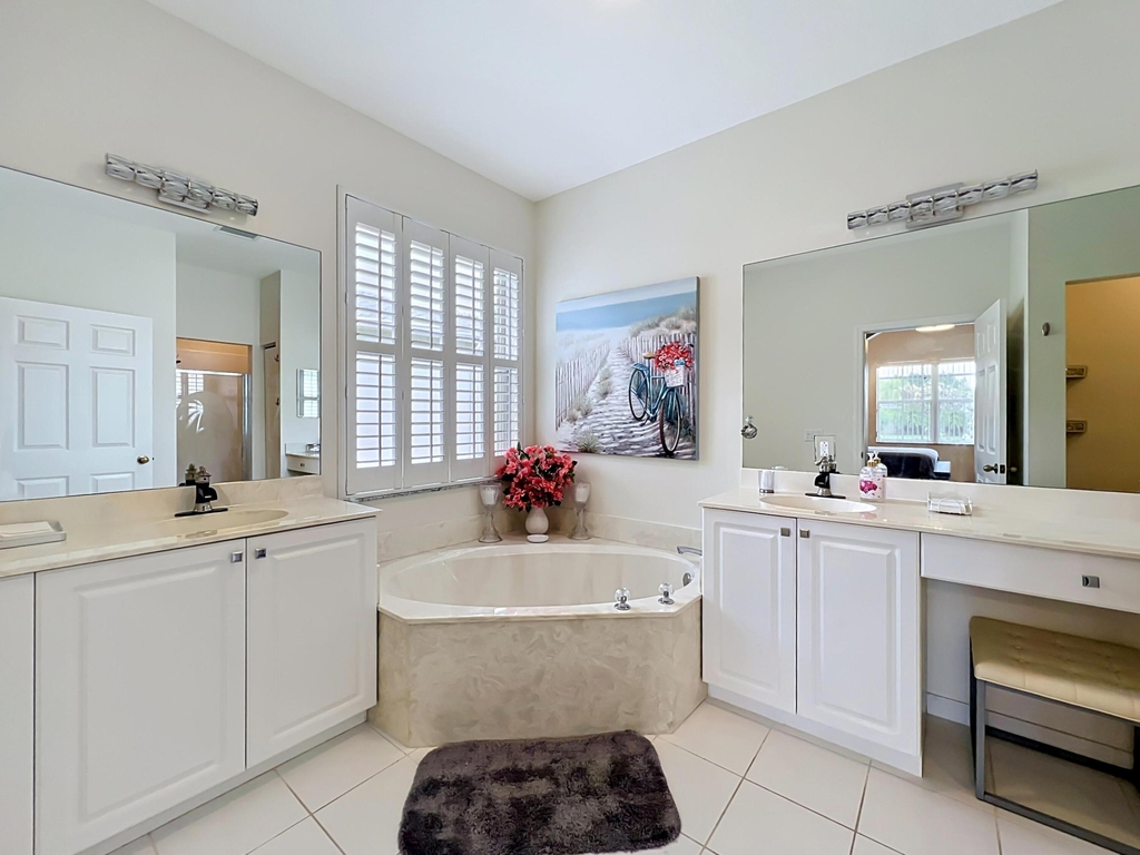 1343 Shoreline Circle - Photo 13