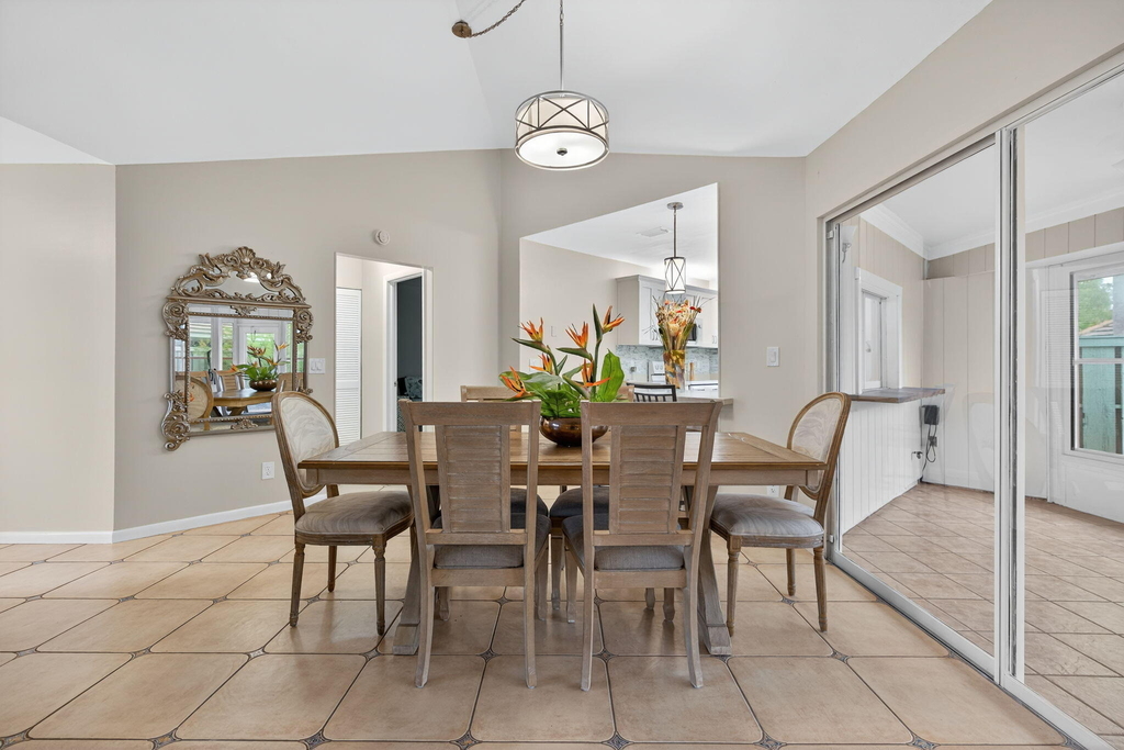 1127 E Seminole Avenue - Photo 10