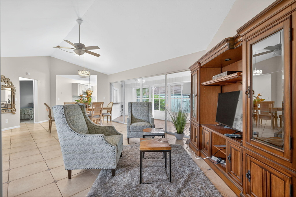 1127 E Seminole Avenue - Photo 15