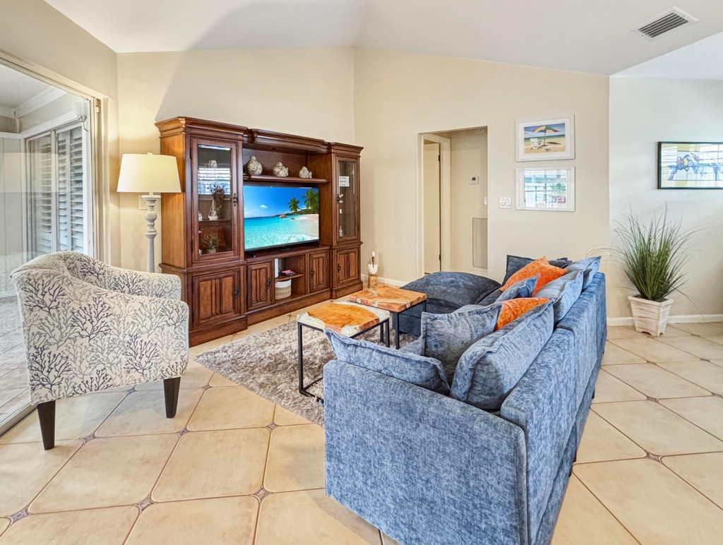 1127 E Seminole Avenue - Photo 11