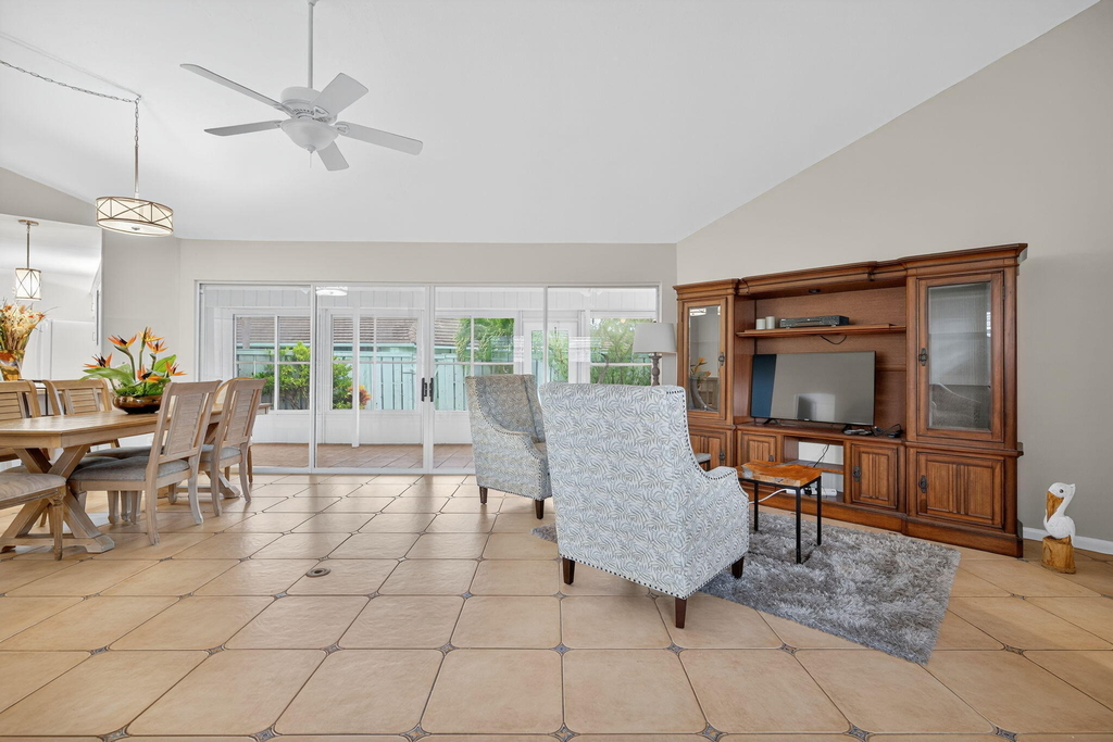 1127 E Seminole Avenue - Photo 14