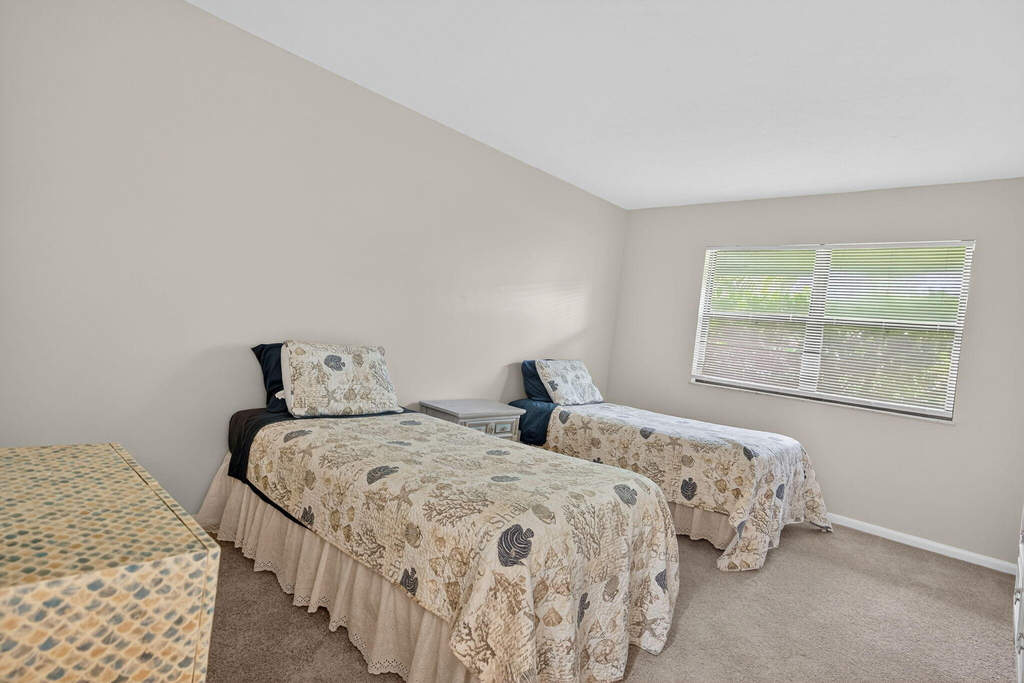 1127 E Seminole Avenue - Photo 22