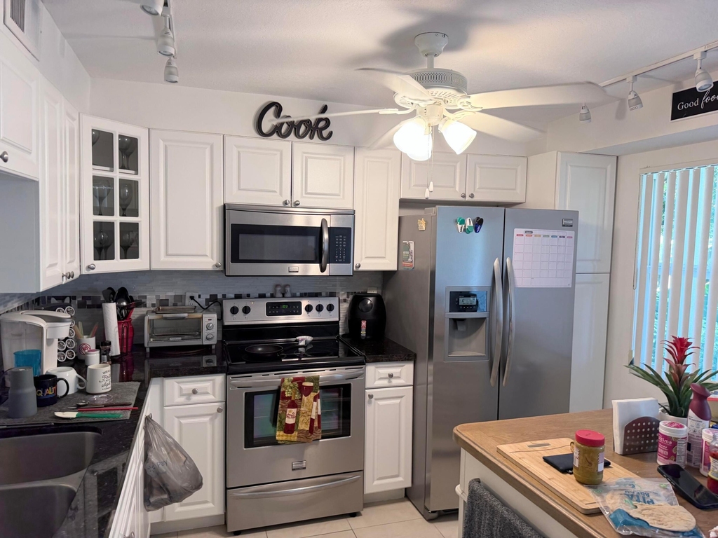 3002 Portofino Isle - Photo 1