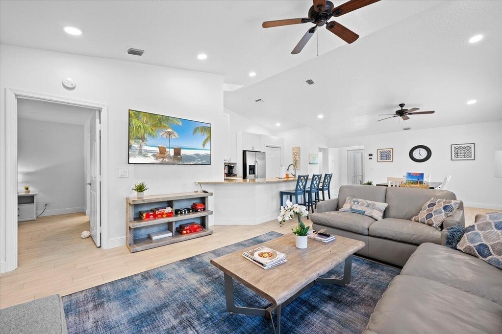 6077 Francis Street - Photo 9