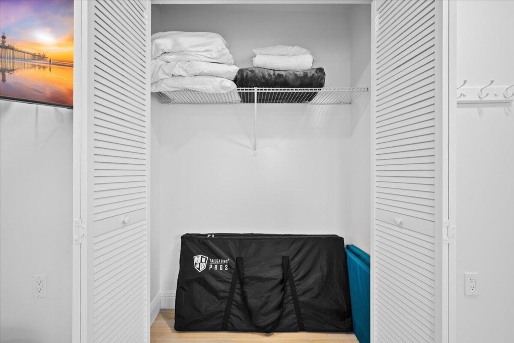 6075 Francis Street - Photo 12