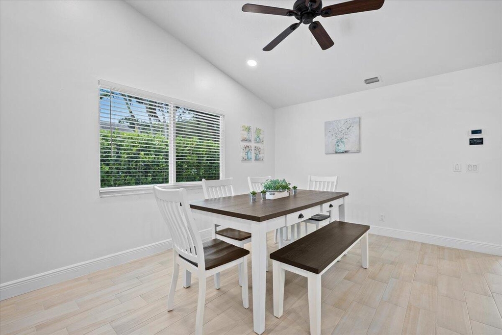 6075 Francis Street - Photo 4