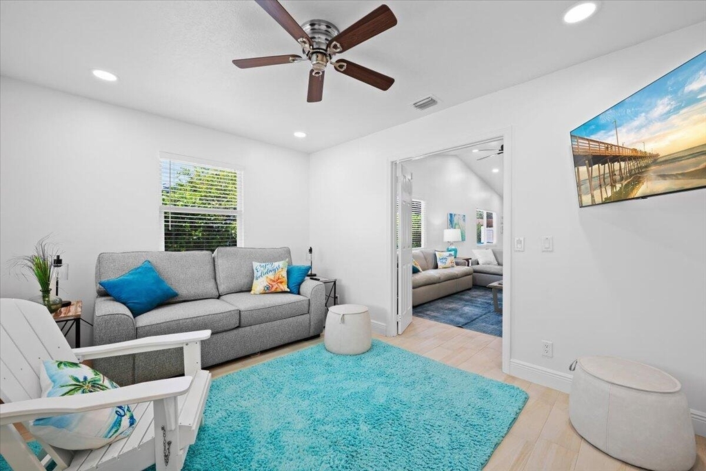 6075 Francis Street - Photo 11
