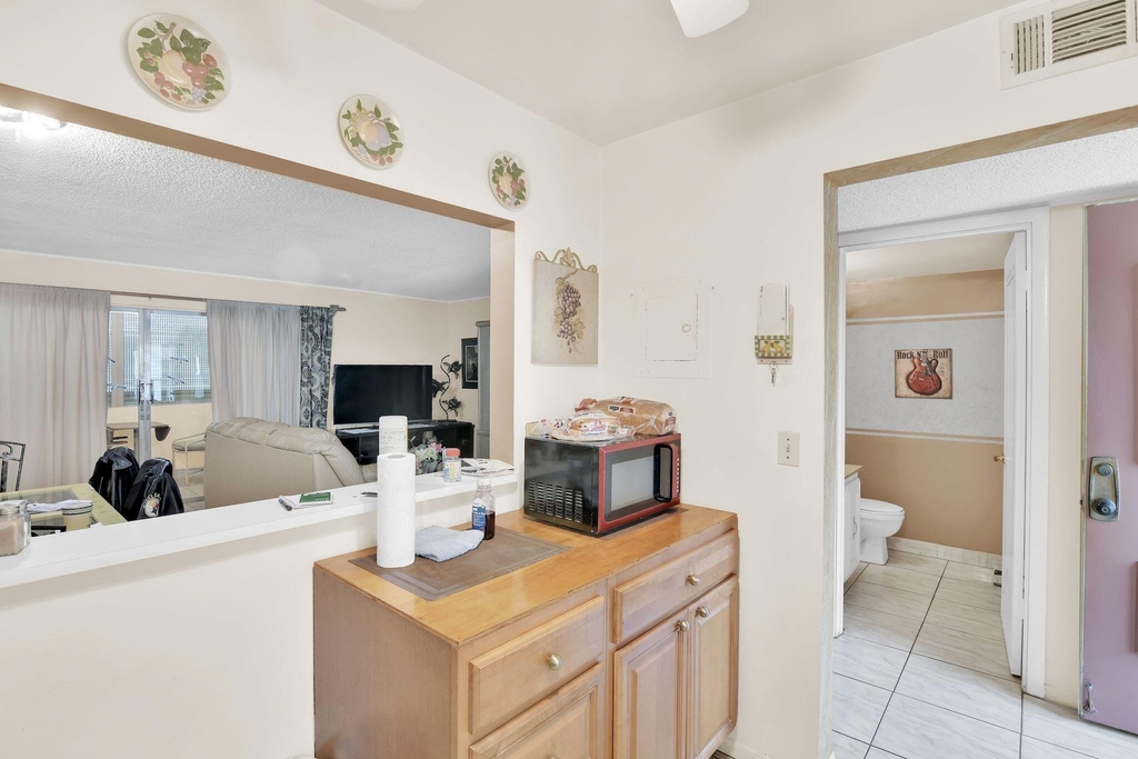711 Lori Drive - Photo 8