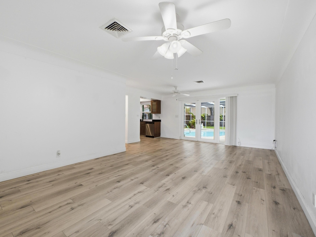 1680 Ne 34th Lane - Photo 10