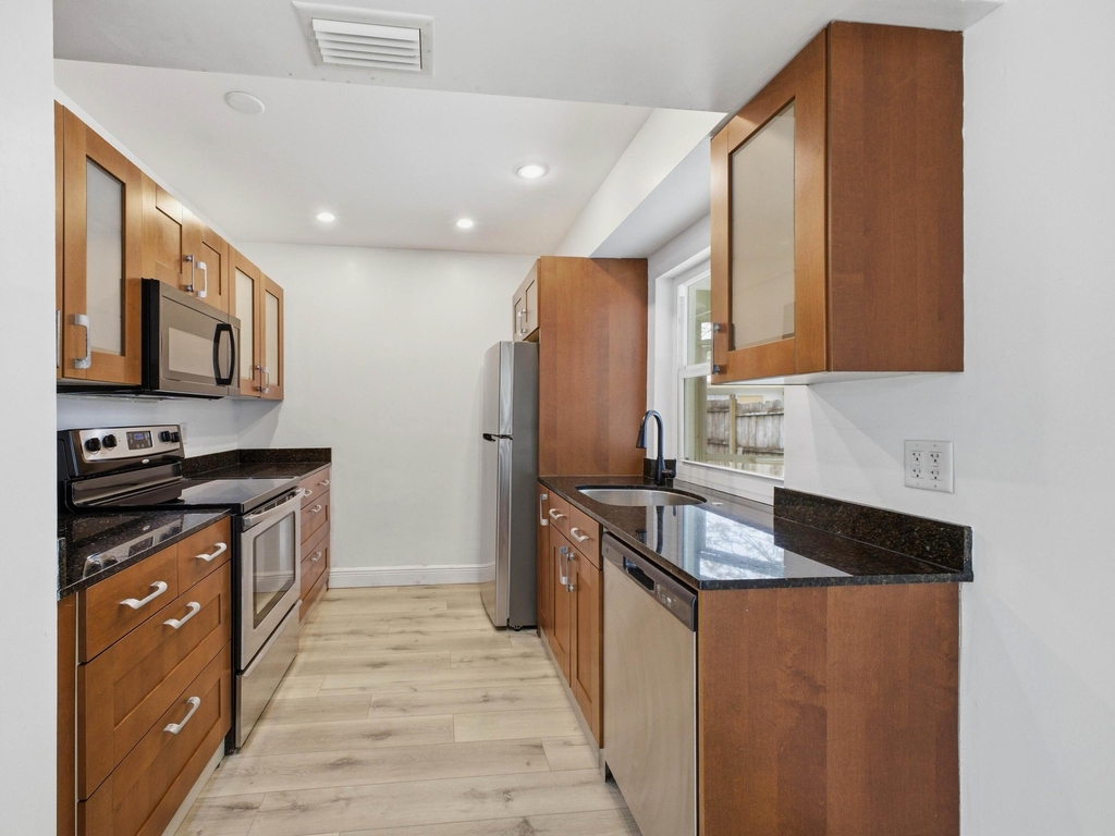 1680 Ne 34th Lane - Photo 14