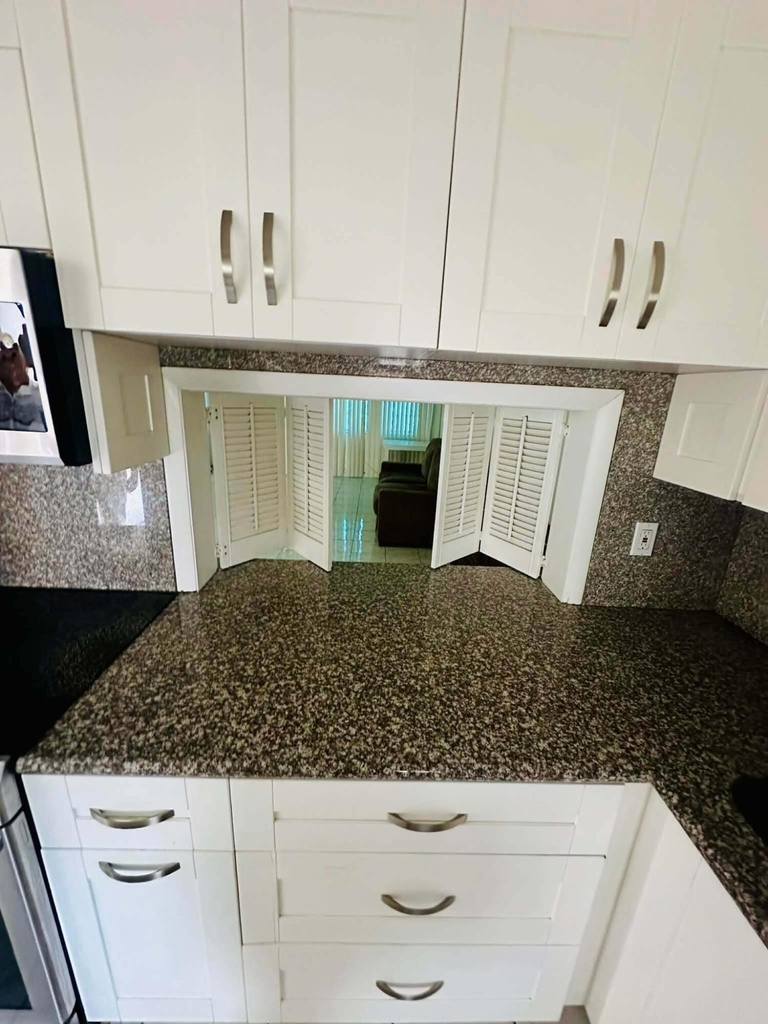 215 Se 3rd Avenue - Photo 5