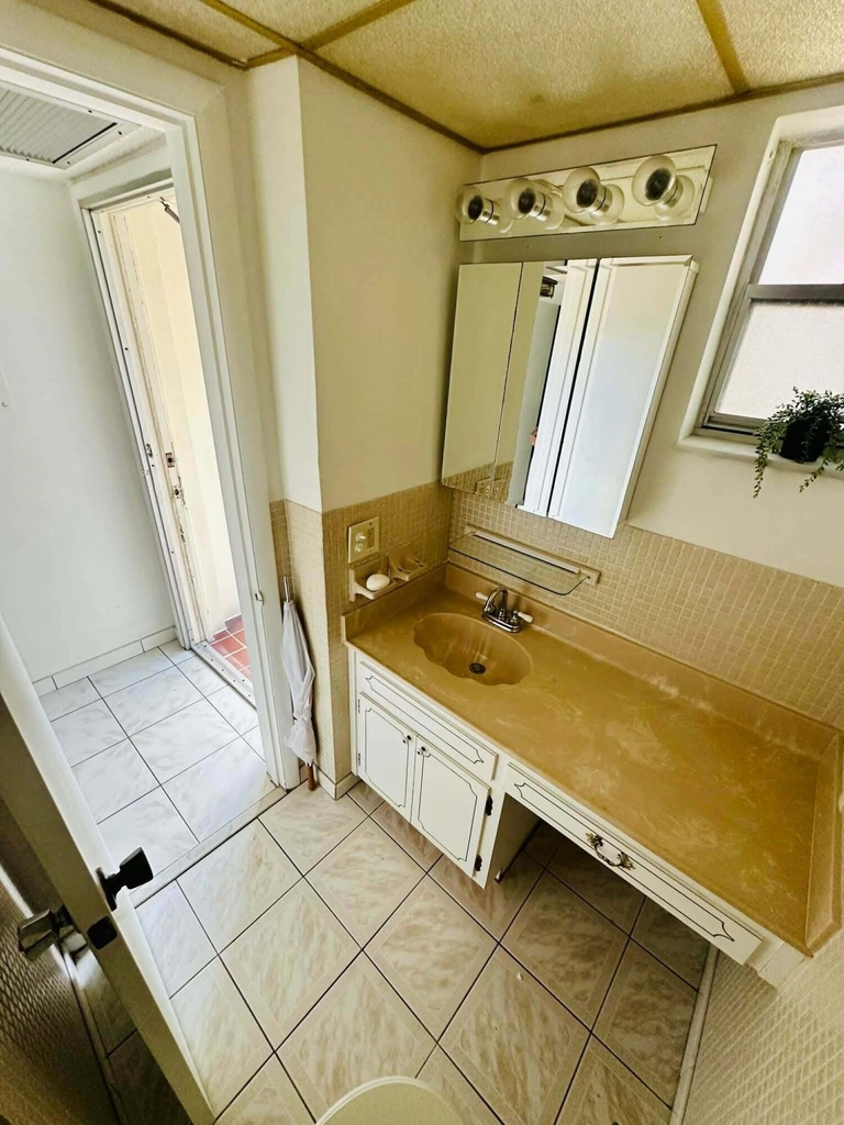 215 Se 3rd Avenue - Photo 7