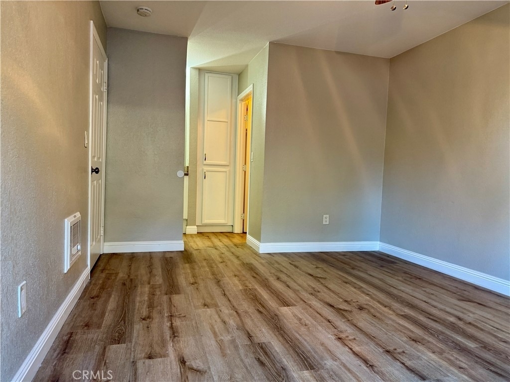 432 Edgehill - Photo 14