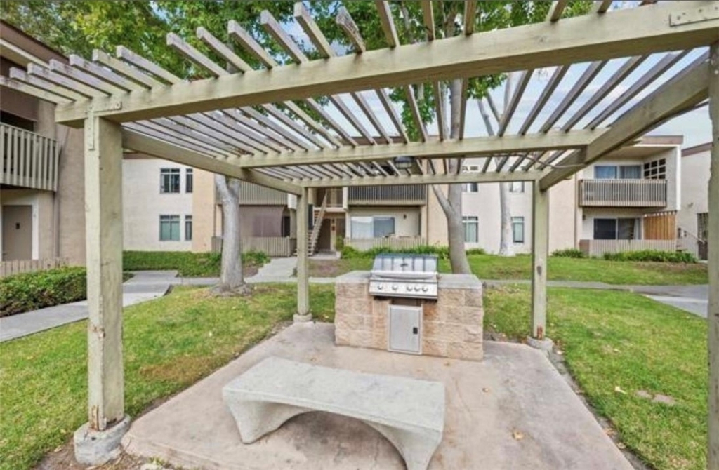 432 Edgehill - Photo 26