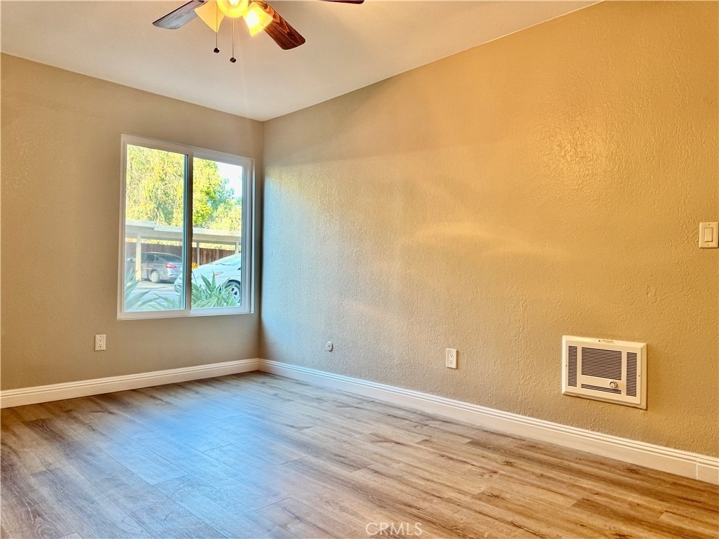 432 Edgehill - Photo 13