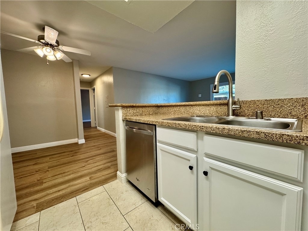 432 Edgehill - Photo 8