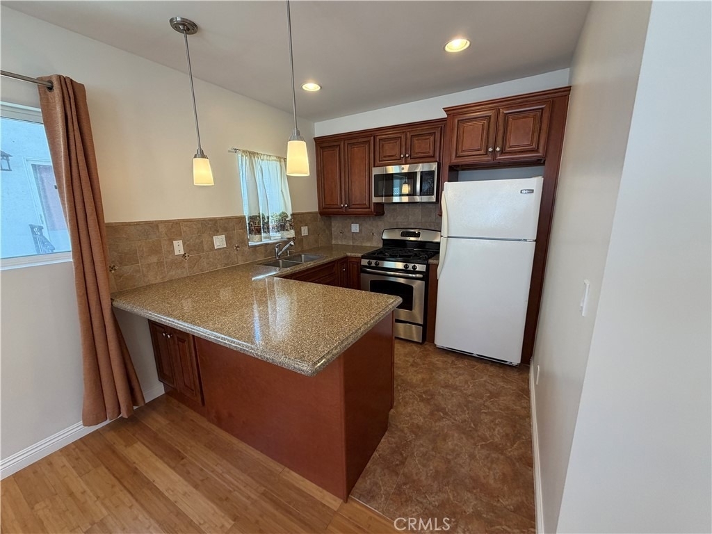 11267 Otsego Street - Photo 2