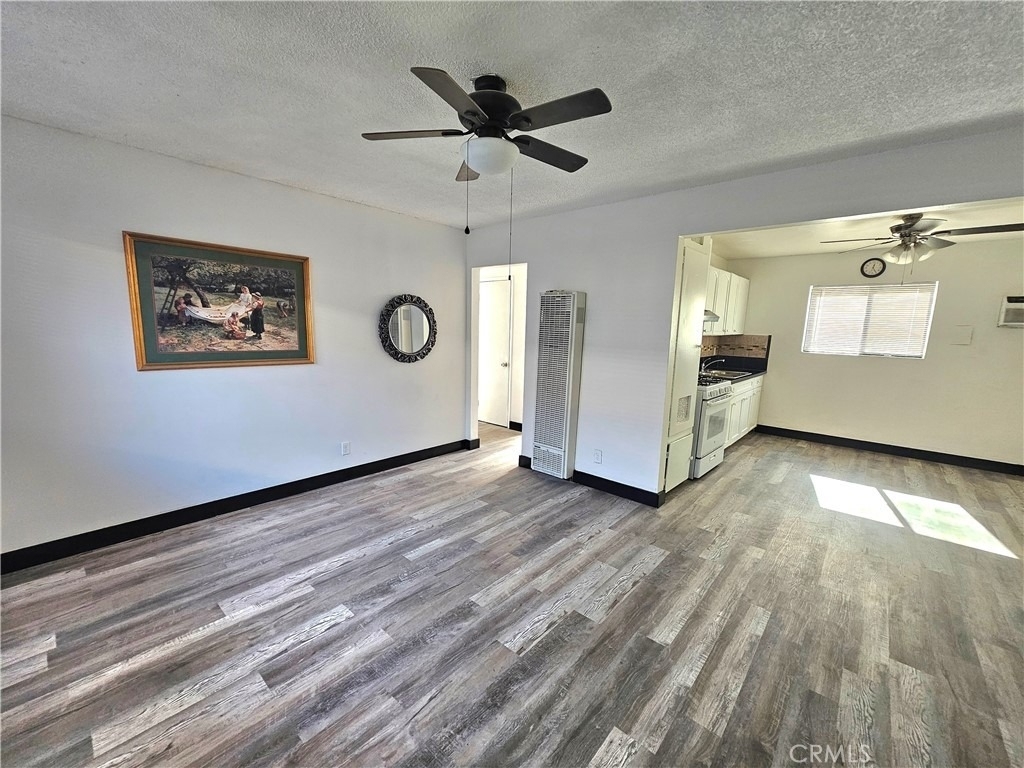 1651 E 42nd Street - Photo 2