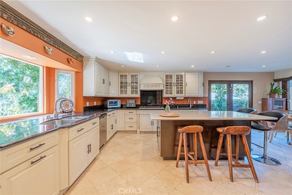 3259 Malcolm - Photo 11