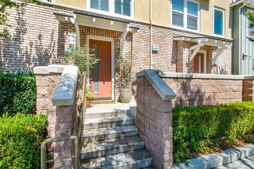 10 Brownstone Way - Photo 0