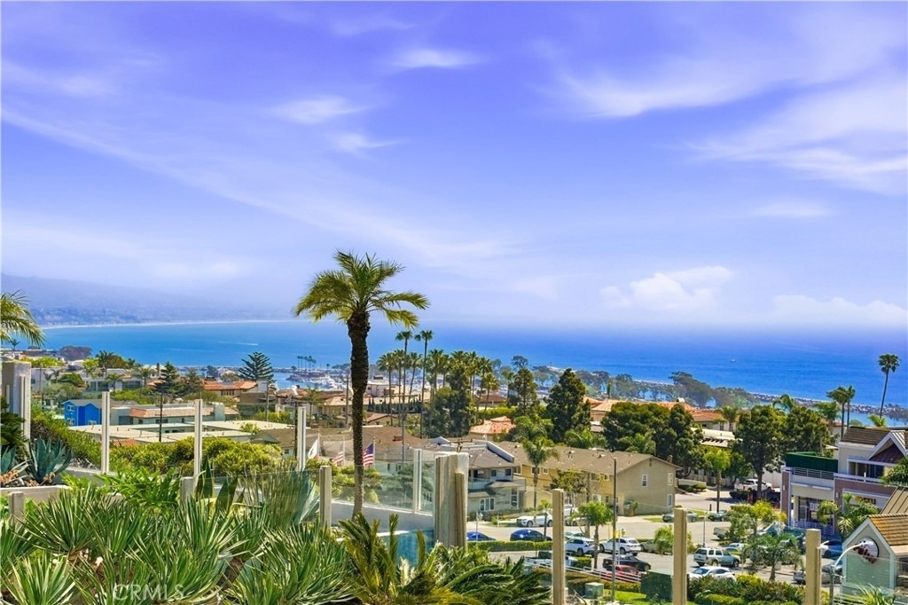 83 Palm Beach Court - Photo 0