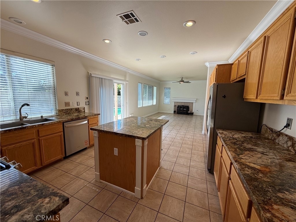 3299 Rexford - Photo 8