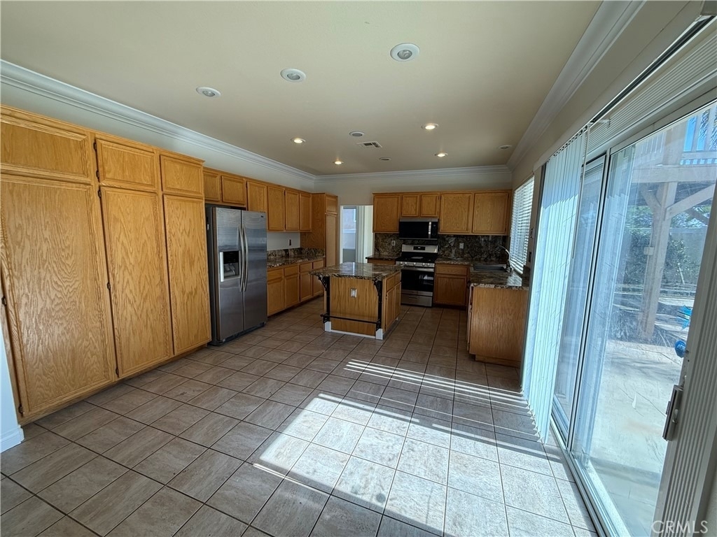 3299 Rexford - Photo 9