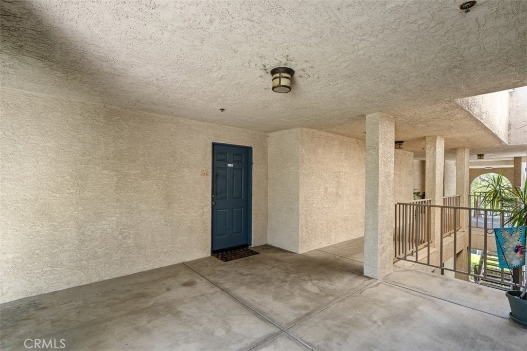 1035 La Terraza Circle - Photo 3
