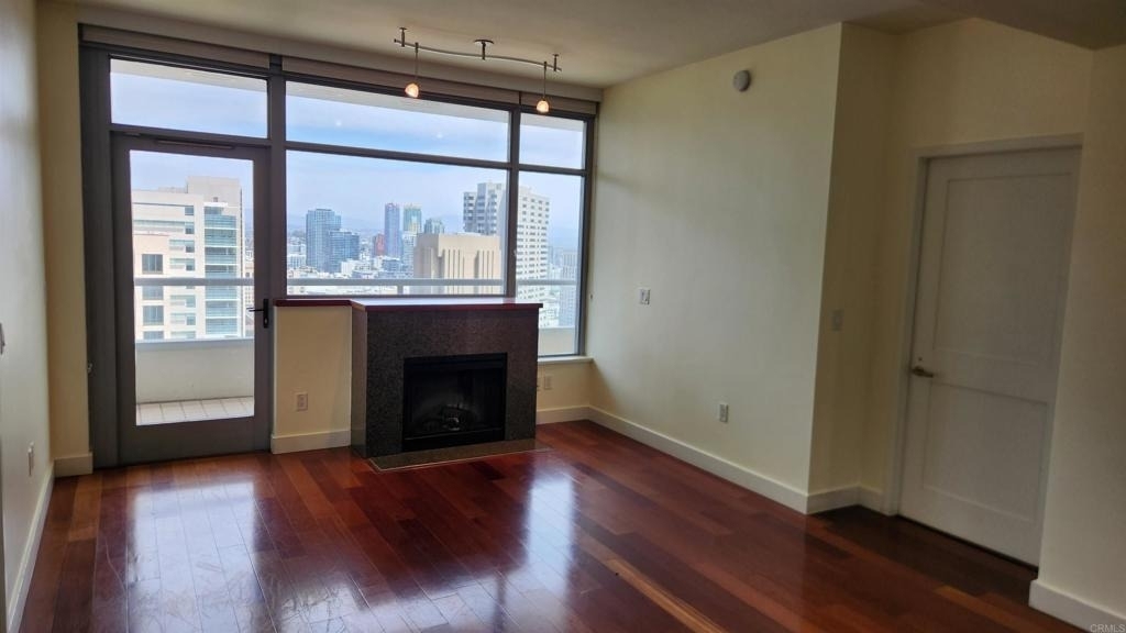 700 W E Street - Photo 7