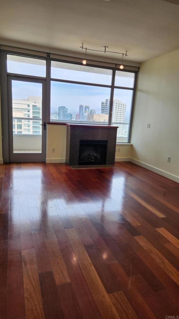 700 W E Street - Photo 6