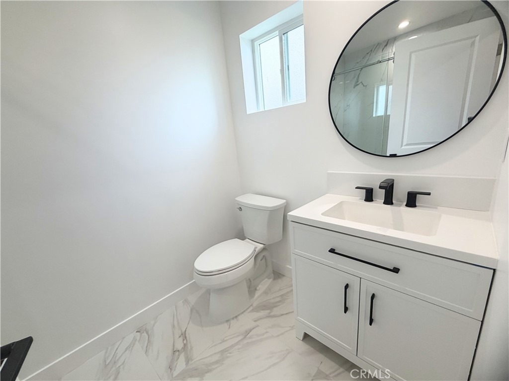6709 Denny Ave - Photo 11