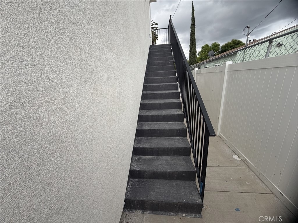 6709 Denny Ave - Photo 13