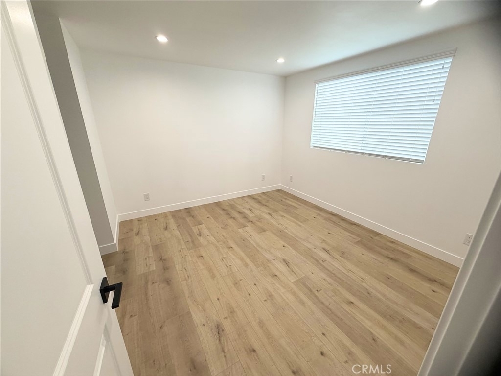 6709 Denny Ave - Photo 6