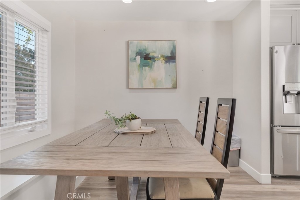 225 E Arrow - Photo 24