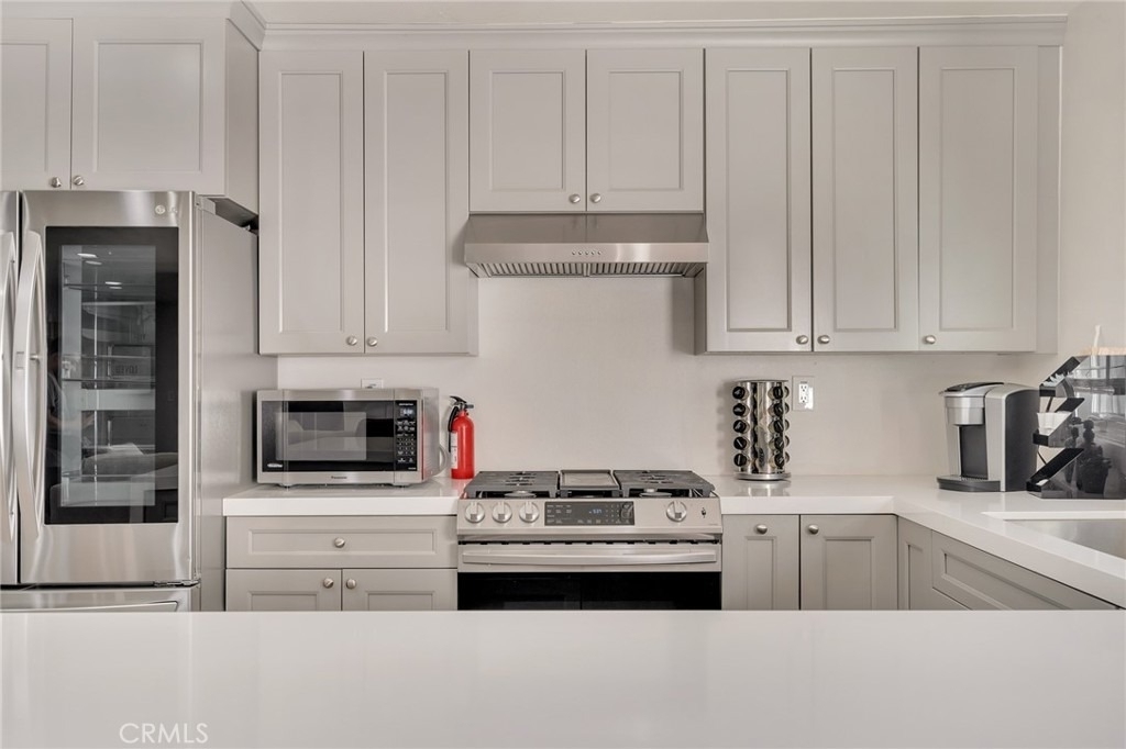225 E Arrow - Photo 25