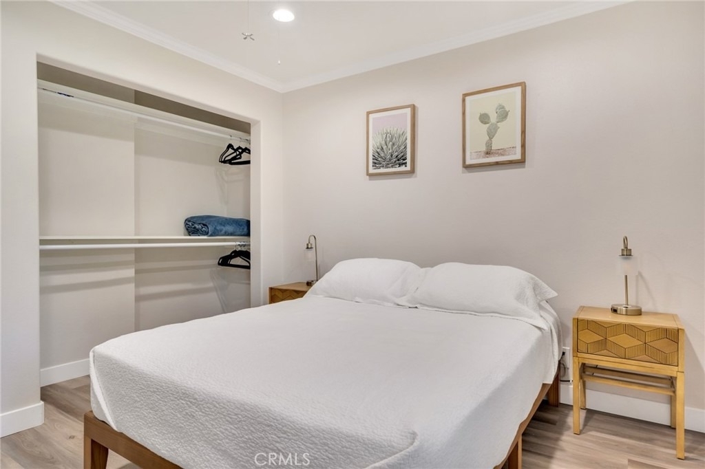 225 E Arrow - Photo 28