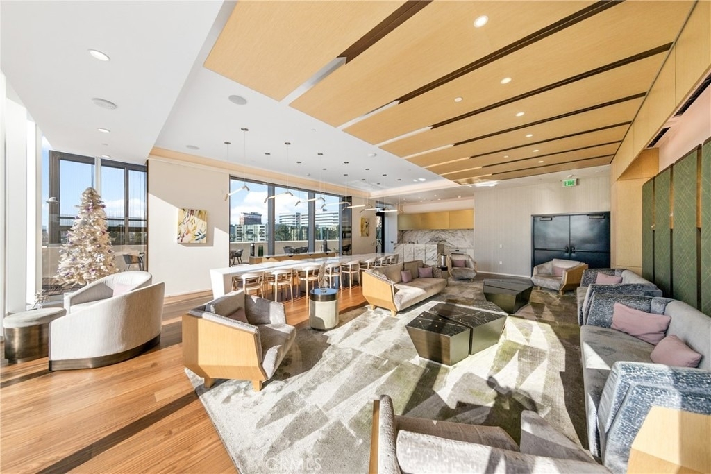 889 Francisco Street - Photo 13