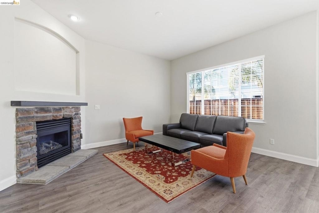 1067 Somersby Way - Photo 11