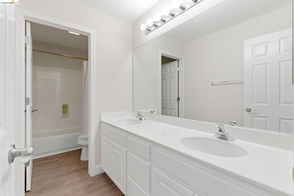 1067 Somersby Way - Photo 31