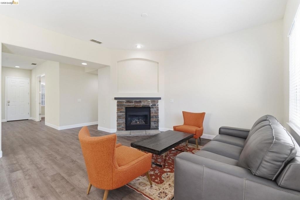 1067 Somersby Way - Photo 13