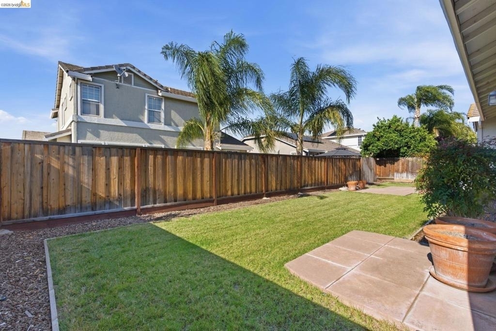 1067 Somersby Way - Photo 37