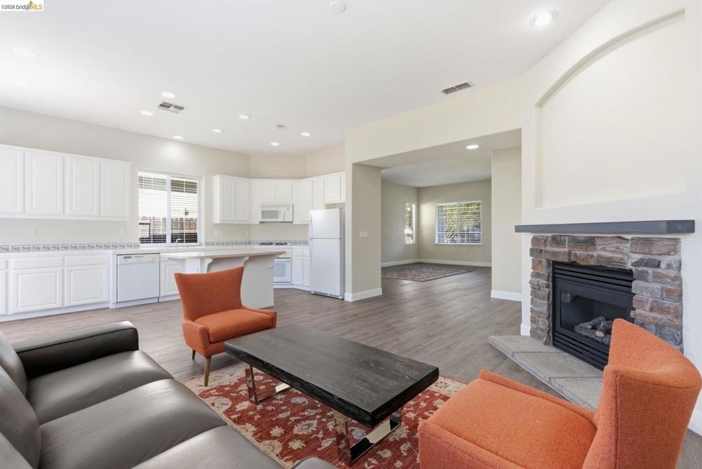 1067 Somersby Way - Photo 12
