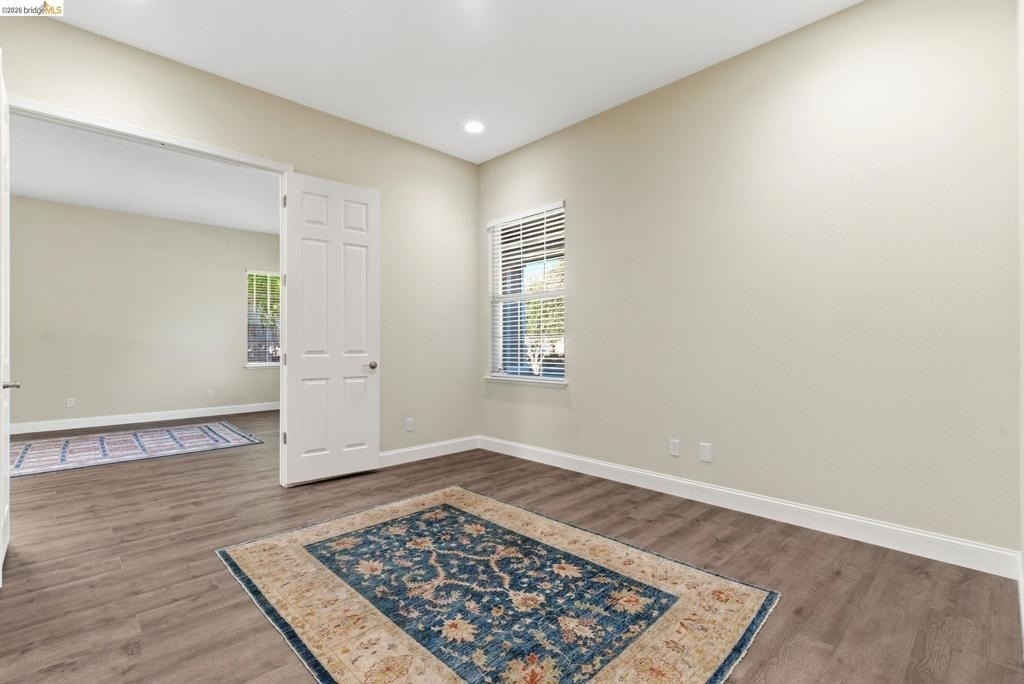 1067 Somersby Way - Photo 10