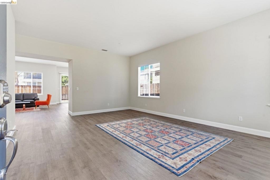 1067 Somersby Way - Photo 5