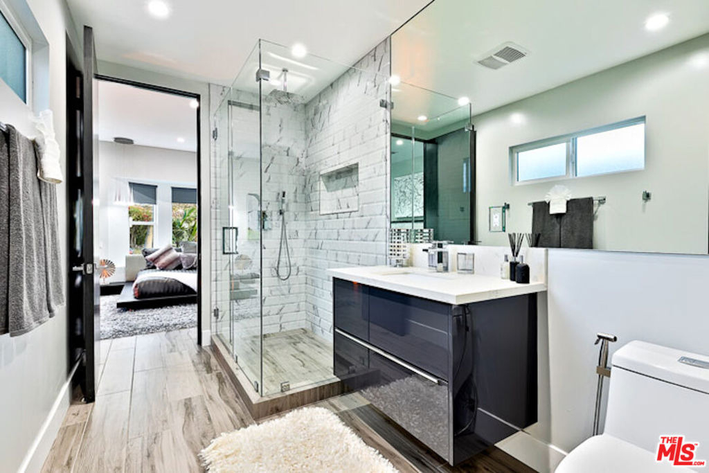 1741 Stearns Drive - Photo 17