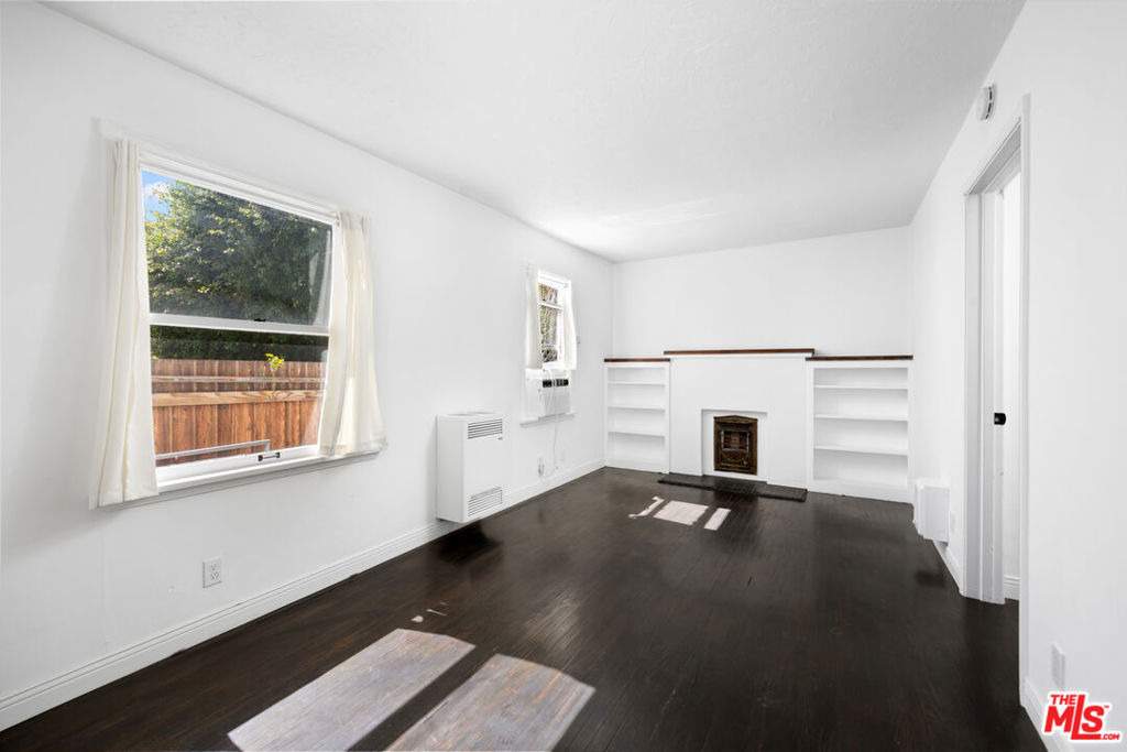 9016 1/2 Harratt Street - Photo 1