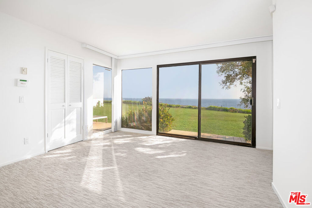 6805 Shearwater Lane - Photo 9