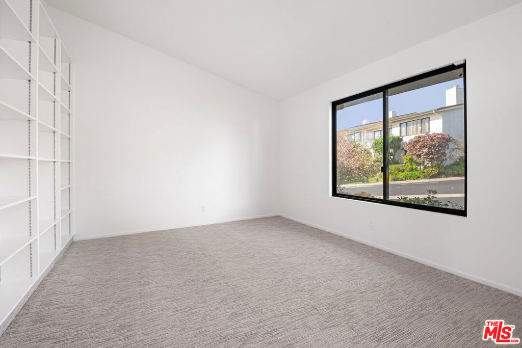 6805 Shearwater Lane - Photo 16