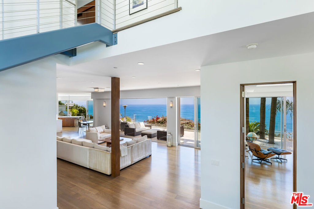 200 Arno Way - Photo 2